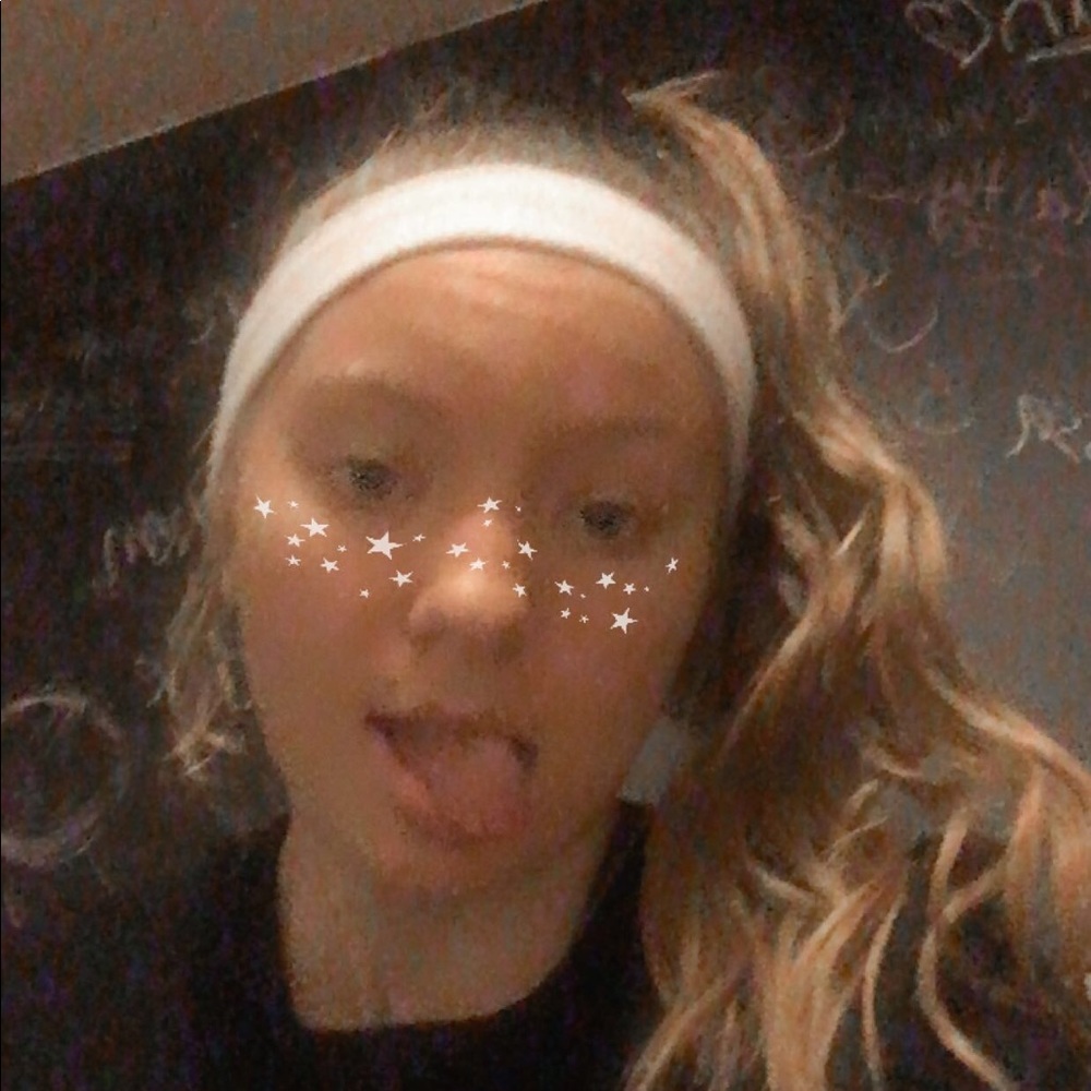 Meet your Posher, Haylei